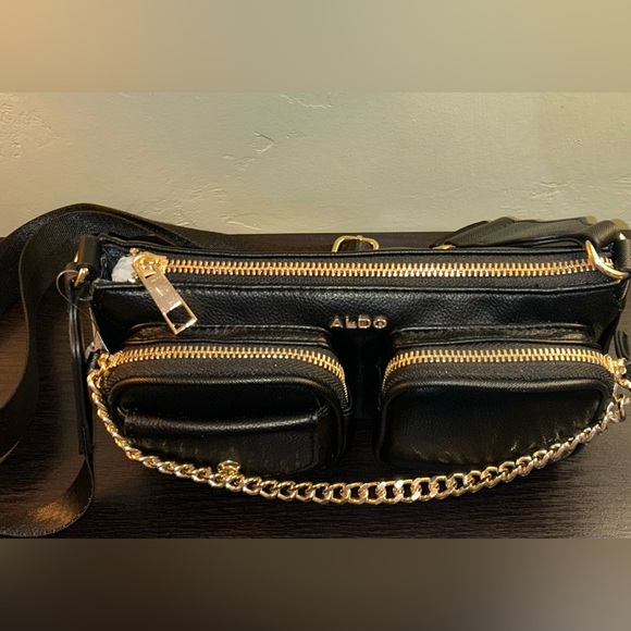 Aldo Small Black Leather Crossbody With Gold Chain Accents. Brand New With Tags. - Picture 5 of 8